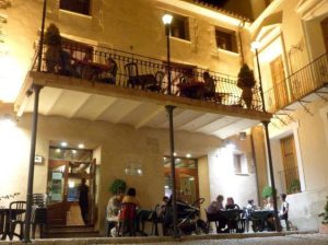 LA FAÇANA