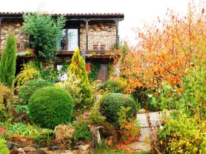 JARDINES DEL ROBLEDO